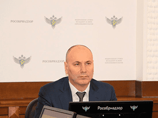 Руководитель Рособрнадзора принял участие в дискуссии о введении интегральной оценки в школах